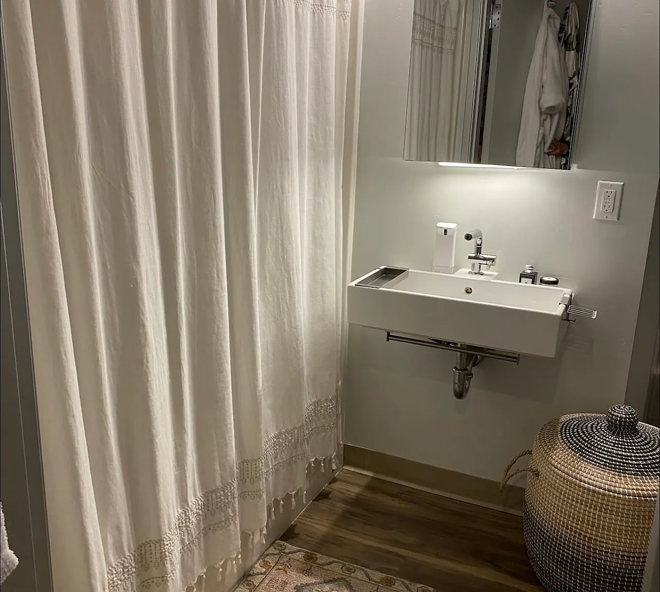1 bed, 600 sqft, $2,500 — Photo 4