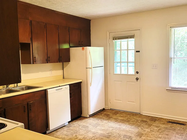 607 Longleaf Rd #A — Photo 5