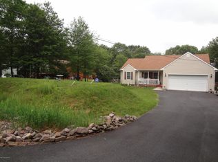 131 Crescent Way, Albrightsville, PA 18210