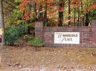 000 Ducketts Grove Rd #6, Fletcher, NC 28732