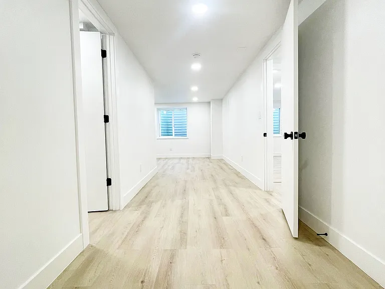 Office/Flex space opposite side of bedroom