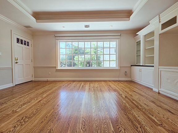 Entertainment Room
