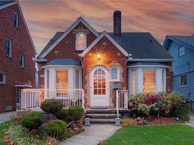 2099 Olive Ave, Lakewood, OH, 44107