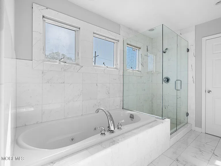 230 Norwood Ave — Photo 23