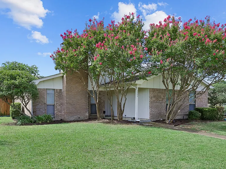 2604 Winding Creek Dr — Photo 23