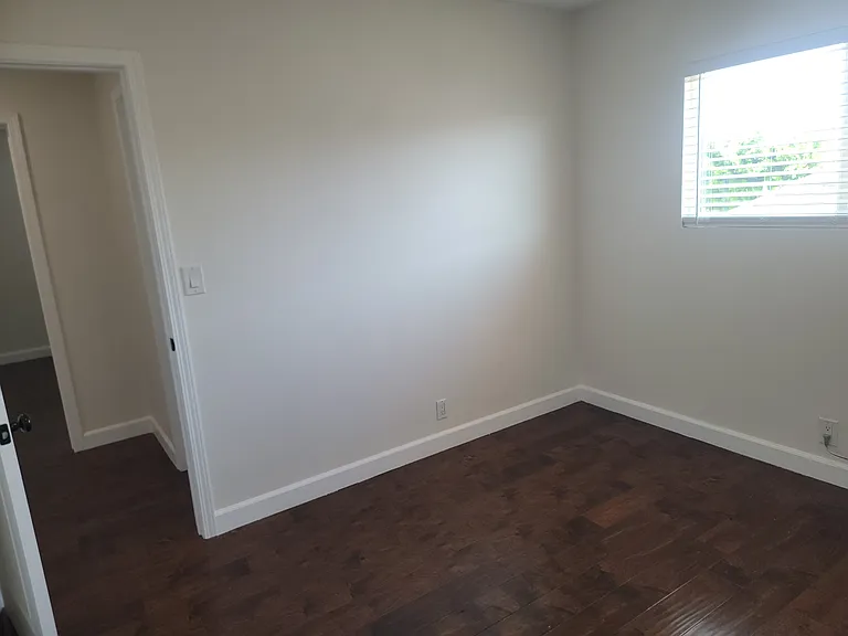 225 S Madison Ave #8 — Photo 11