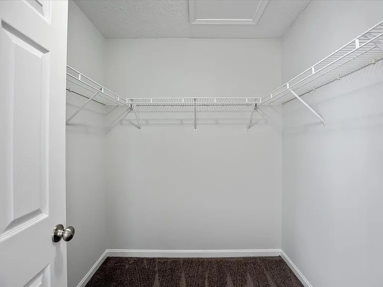 8000 Delores Ct — Photo 25
