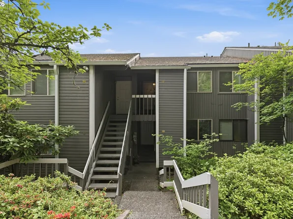 44 Eagle Crest Dr APT 10, Lake Oswego, OR 97035