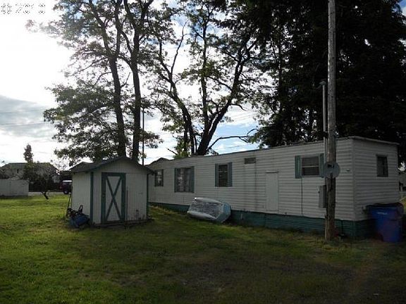 4th image of 16415 NE 88th St
