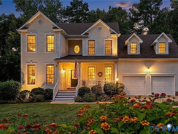 3rd image of 8530 Hampton Crest Cir