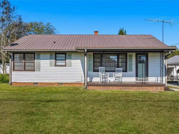 118 Riley St, Westminster, SC 29693