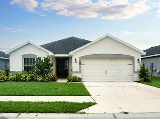 1046 Corso Dr, Winter Haven, FL 33884