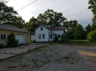 6016 E Apple Ave, Muskegon, MI 49442