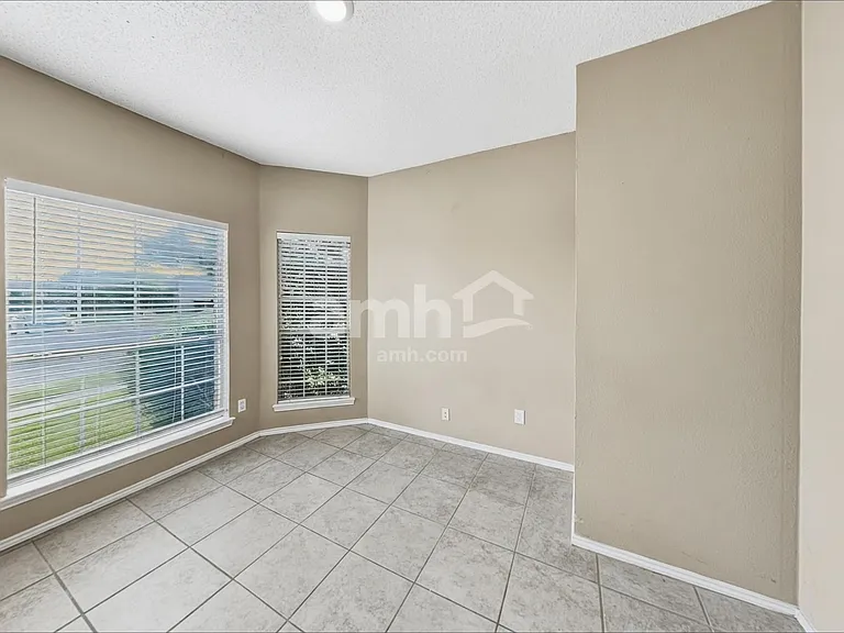 1321 Marken Ct — Photo 7