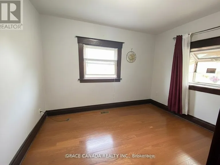 4765 6th Ave #MAIN LEVEL — Photo 5