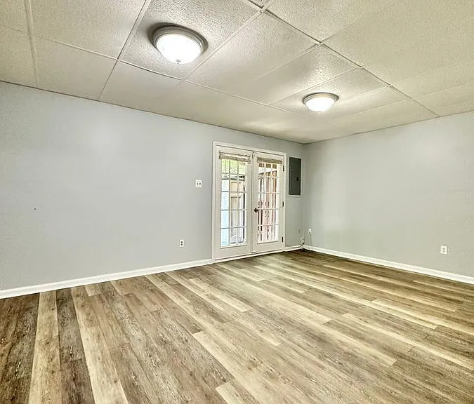 3931 Pepperidge Ct — Photo 35