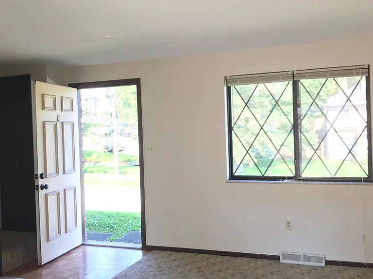 837 Pittsburgh McKeesport Blvd — Photo 3