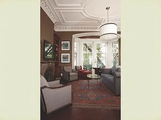 Sold by Stribling | media 10