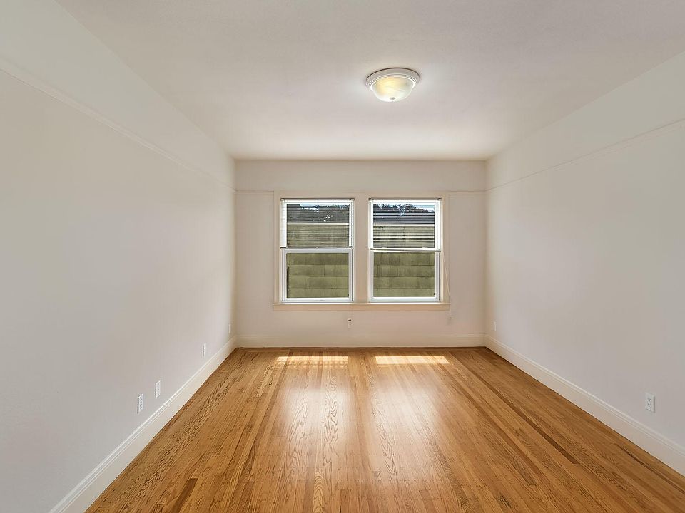 1st image of 801 28th Ave #303