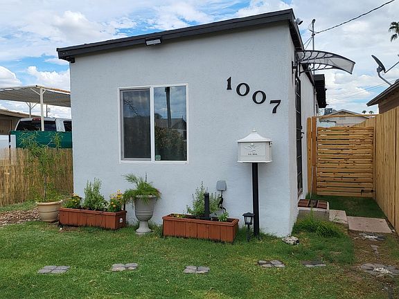 Mailbox with key close to front door for convenience.