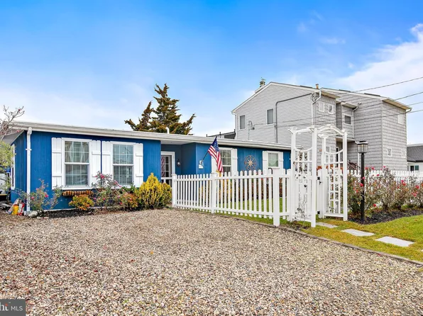 130 S Captains Dr, Little Egg Harbor, NJ 08087