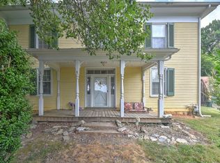 476 Boring Chapel Rd, Gray, TN 37615