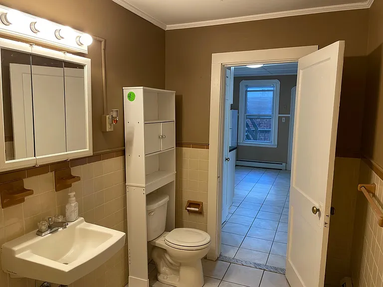 270 Washington St #2R — Photo 11