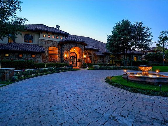 5th image of 4404 Mirador Dr