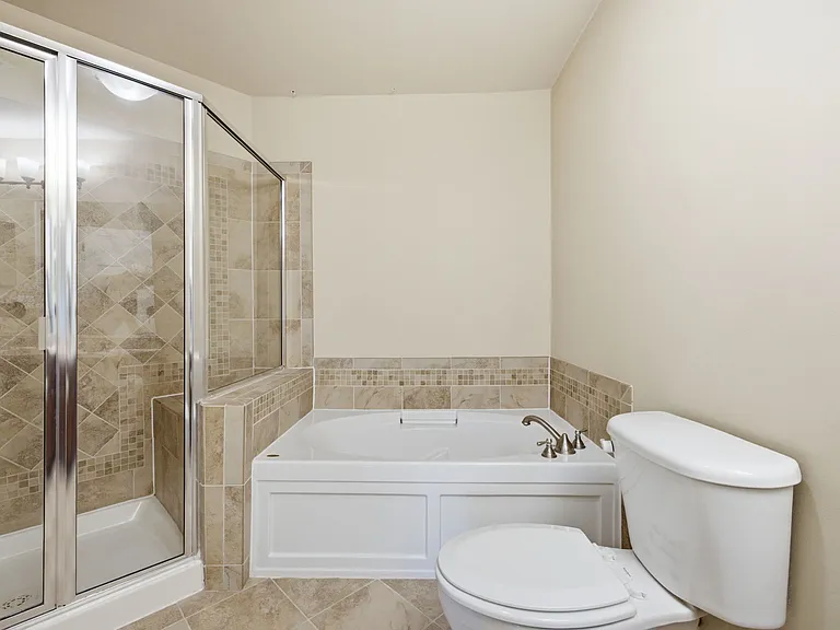 4473 Beacon Grove Cir #B — Photo 28