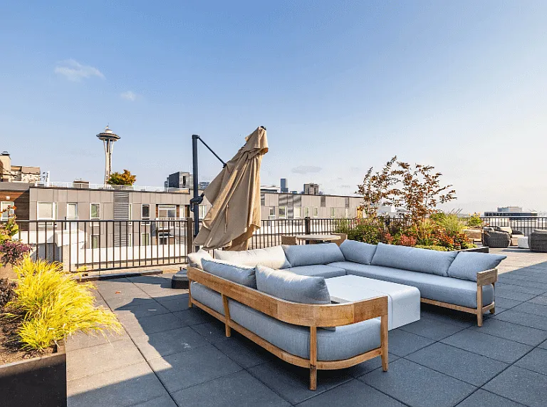 Counterbalance Apartments — Photo 6