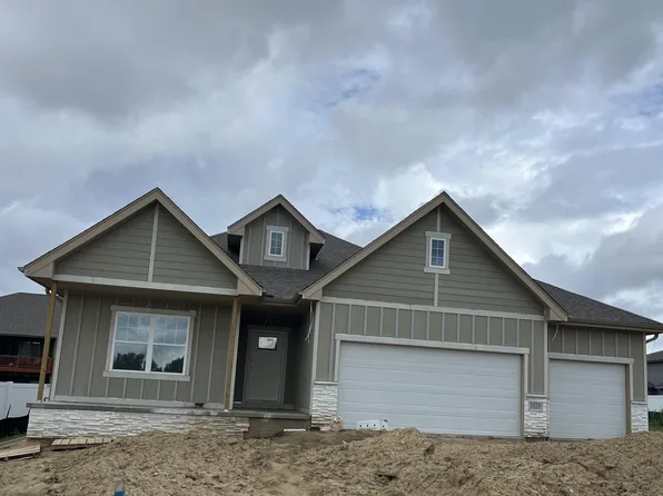 1828 Sycamore St, Council Bluffs, IA 51503