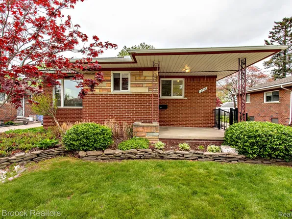 13565 Dixie, Redford, MI 48239