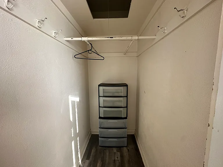 216 W Oak Ave #4 — Photo 19