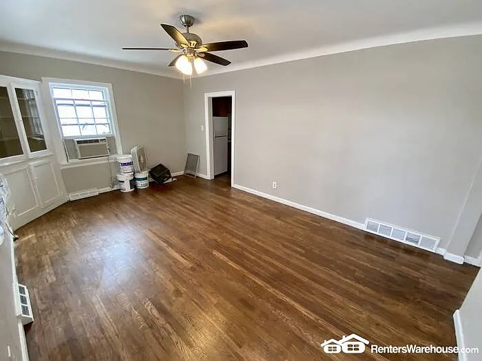 1263 Ames St — Photo 5