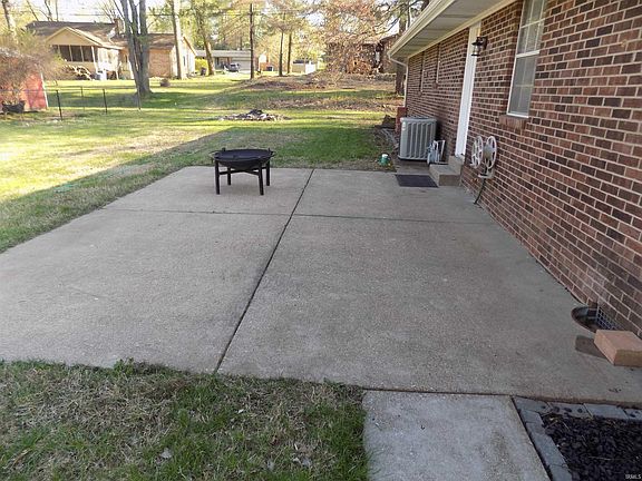 4th image of 7711 Sherra Ln