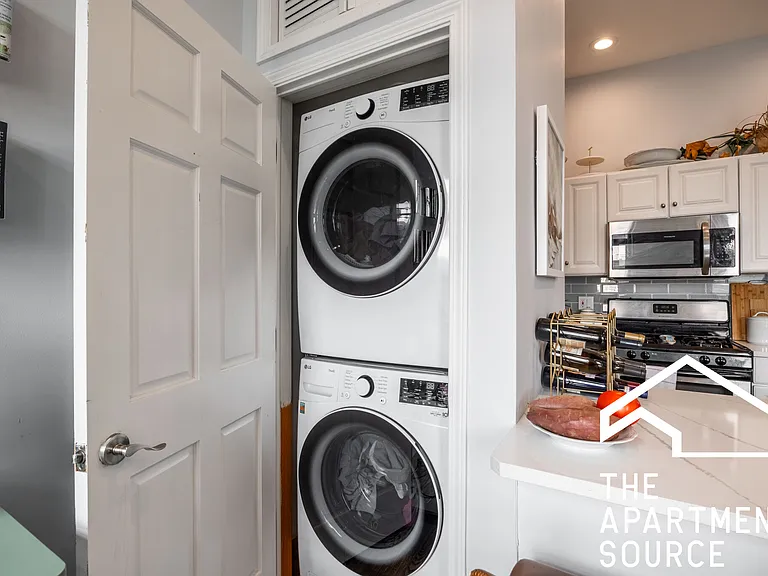 1131 W Madison St #3R — Photo 11