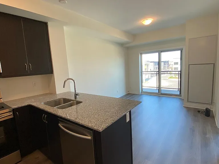 128 Grovewood Cmn — Photo 3