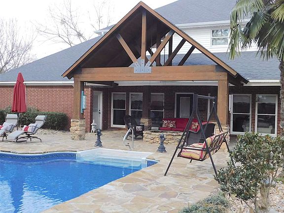 4th image of 2803 Stonegate Dr