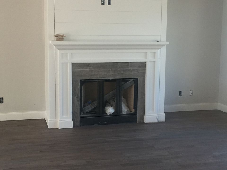 1st image of 292 English Oaks Dr NE