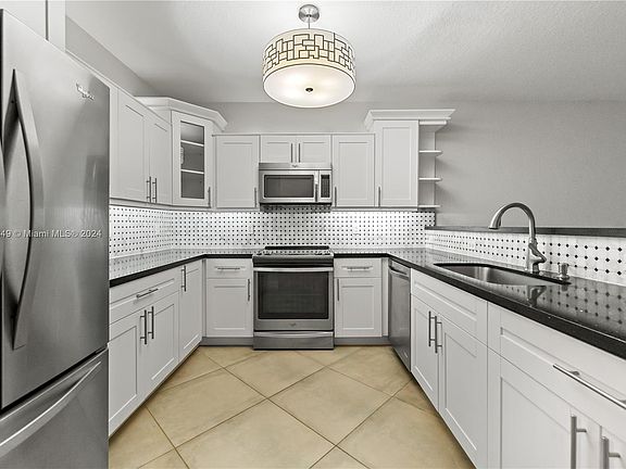 5th image of 3087 NW 92nd Ave #15