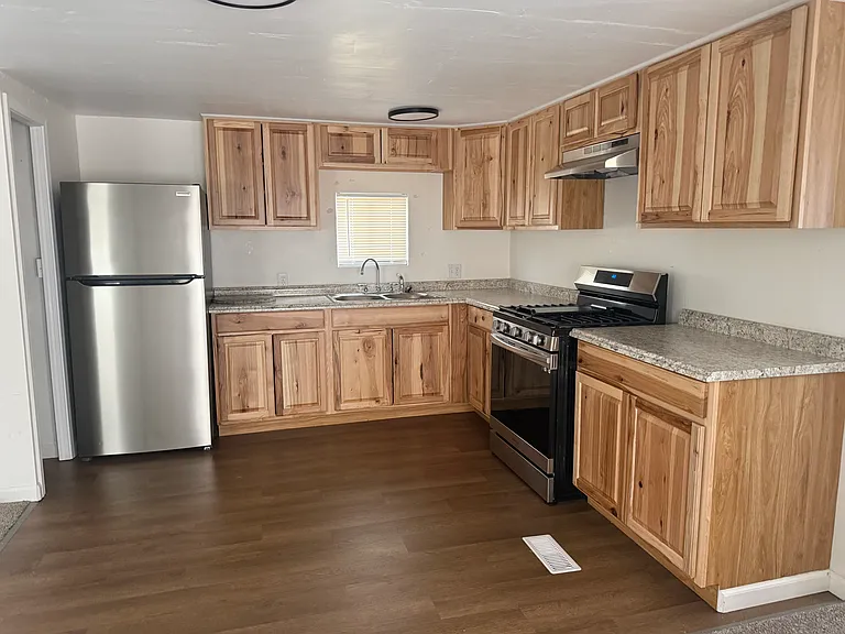 1601 E Locust Rd #222 — Photo 5