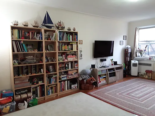 Rented by Chartwell Forest Hills Realty | media 8