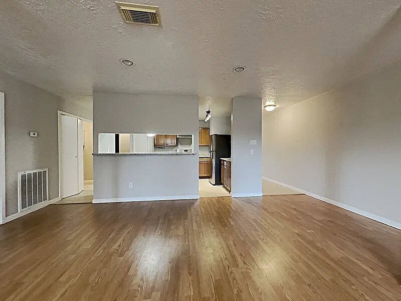 4 bed, 2.0 bath, 1675 sqft, $1,750 — Photo 3