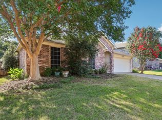 5609 Saddleback Rd, Arlington, TX 76017