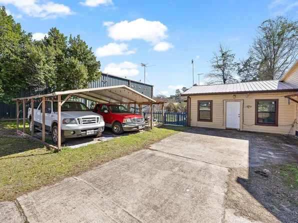 121 Hasley St, Nacogdoches, TX 75961