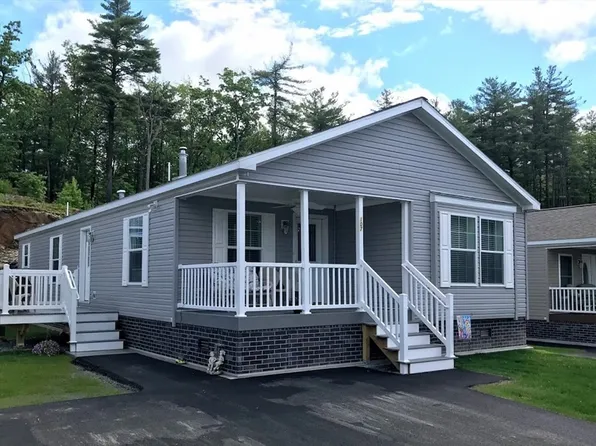 55 Nijal Ct, Fitchburg, MA 01420