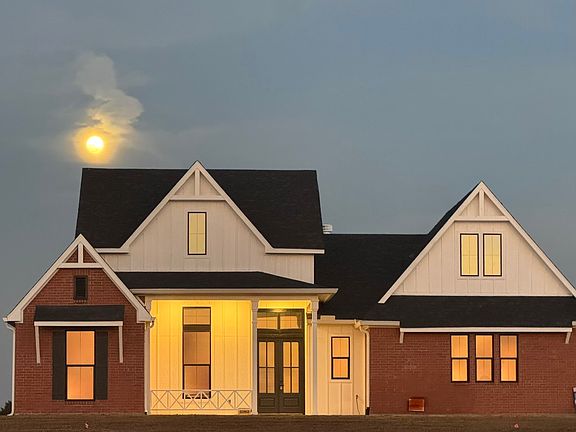 2nd image of 1083 Dixie Estates Way