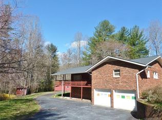 1236 Bowman Rd, Hendersonville, NC 28791
