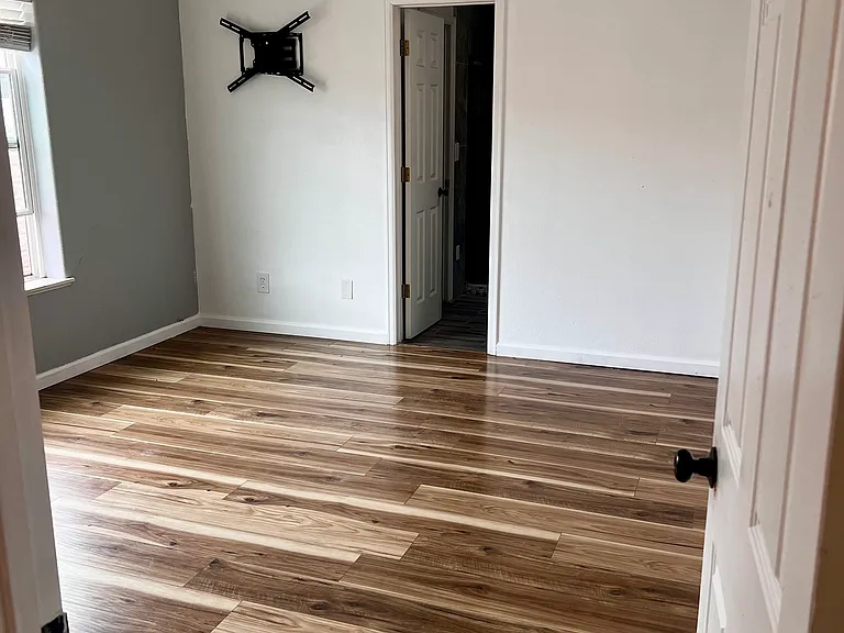 1860 Ash Dr SW — Photo 25
