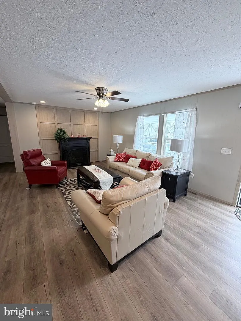 23295 Martin Ln #56926 photo 1